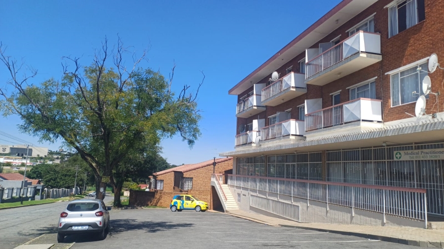 To Let commercial Property for Rent in Gillview Gauteng