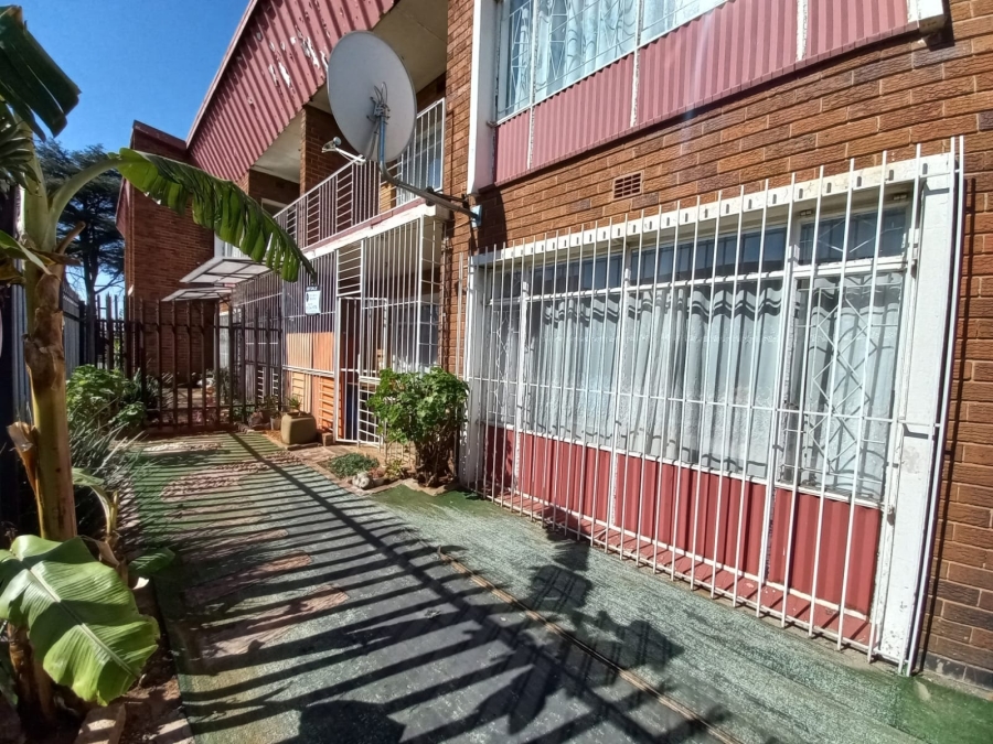 2 Bedroom Property for Sale in Brakpan Central Gauteng