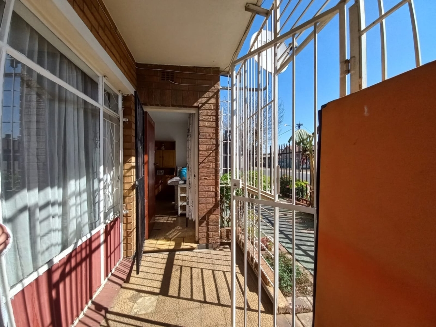 2 Bedroom Property for Sale in Brakpan Central Gauteng