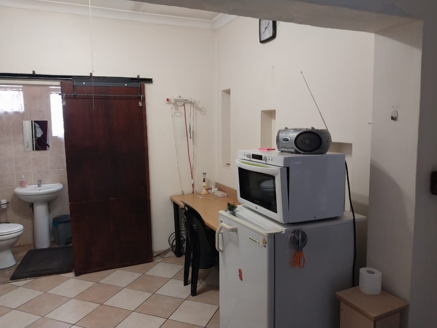 To Let 3 Bedroom Property for Rent in Parktown Estate Gauteng
