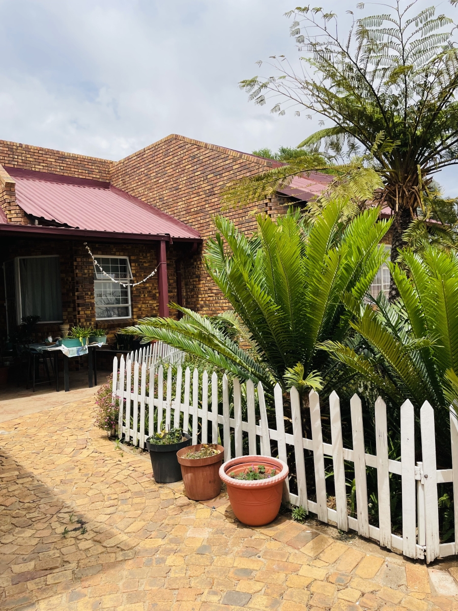 4 Bedroom Property for Sale in Waterval West Gauteng