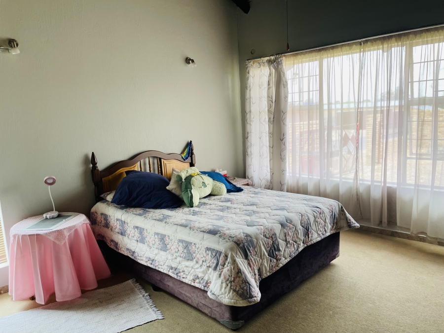 4 Bedroom Property for Sale in Waterval West Gauteng