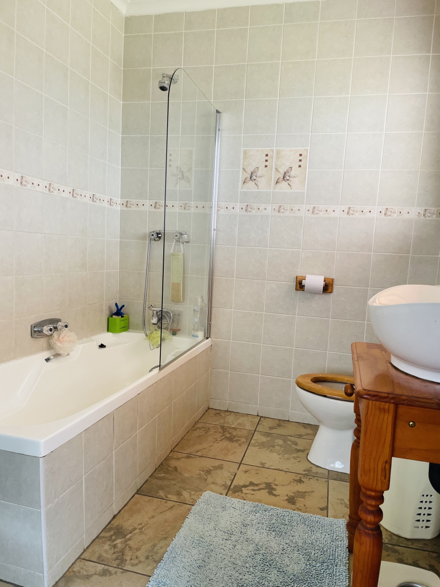 4 Bedroom Property for Sale in Waterval West Gauteng