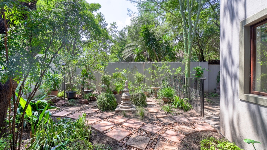 3 Bedroom Property for Sale in Broadacres Gauteng