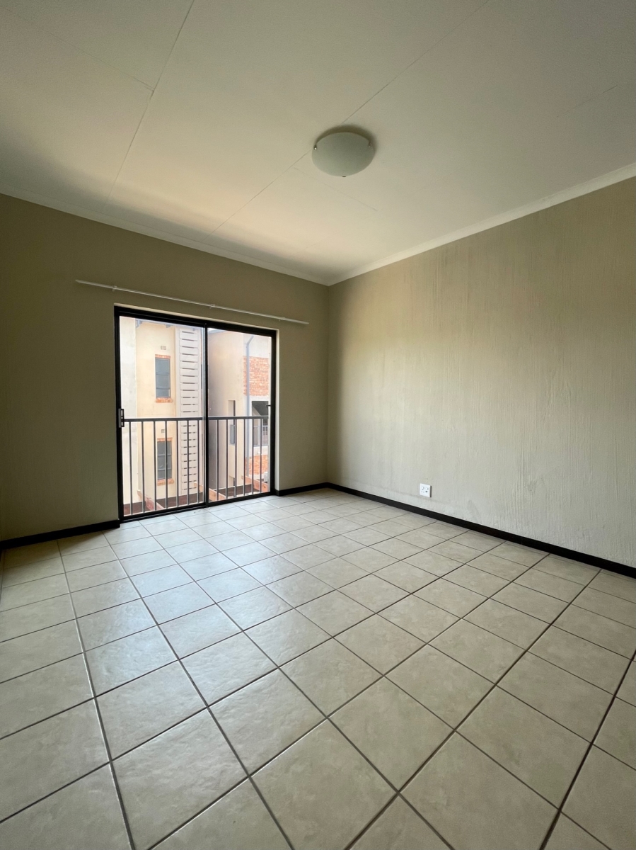 To Let 1 Bedroom Property for Rent in Bergbron Gauteng