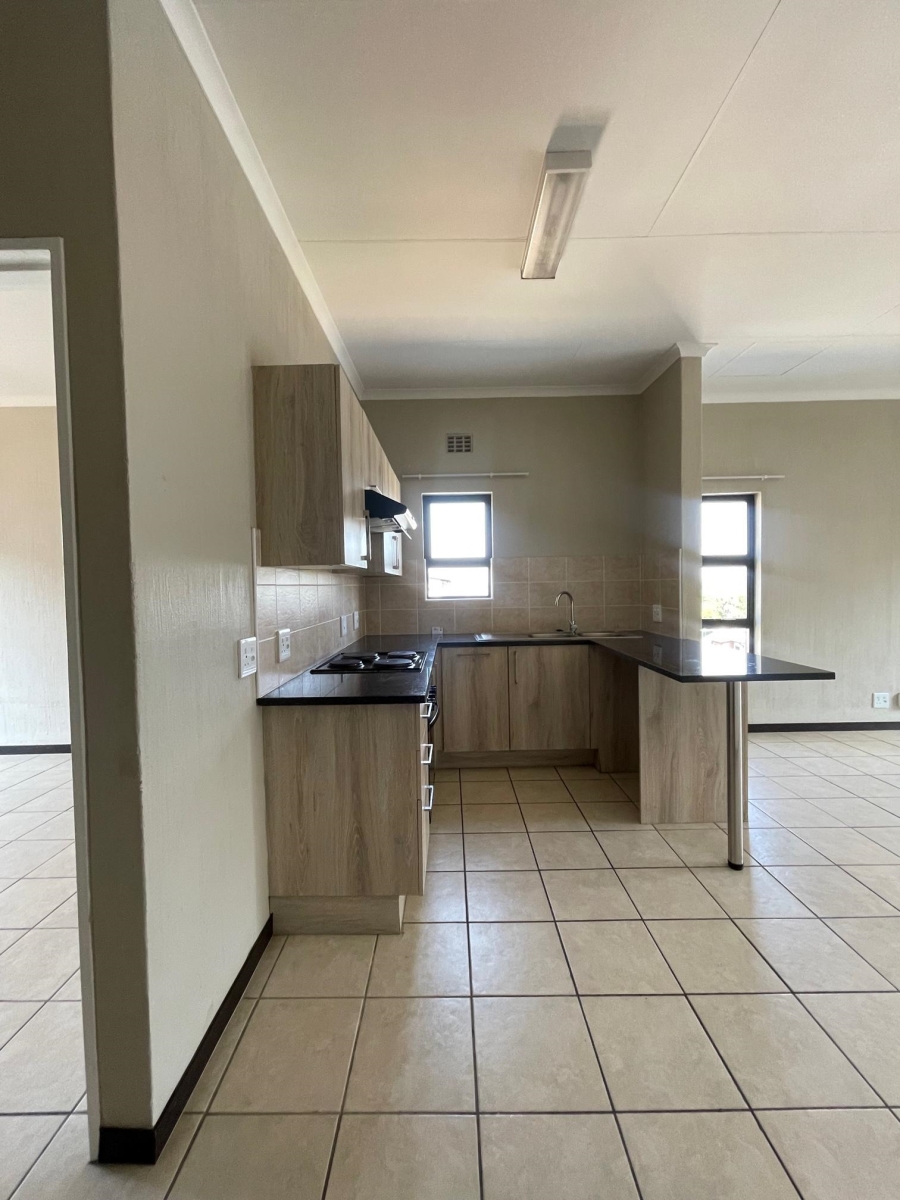 To Let 1 Bedroom Property for Rent in Bergbron Gauteng