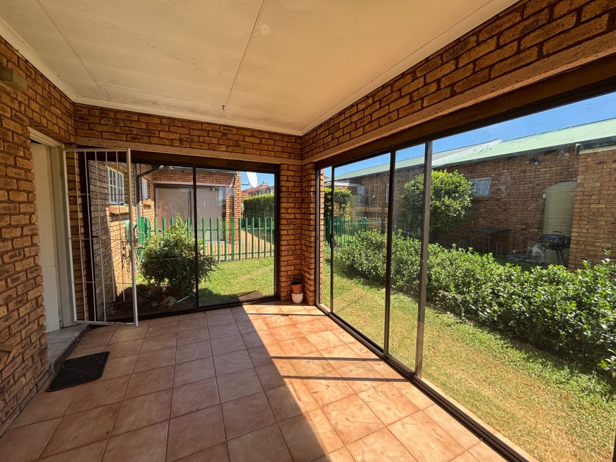 2 Bedroom Property for Sale in Sunair Park Gauteng