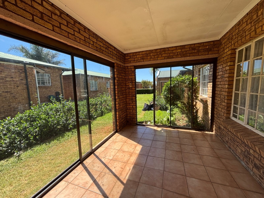 2 Bedroom Property for Sale in Sunair Park Gauteng