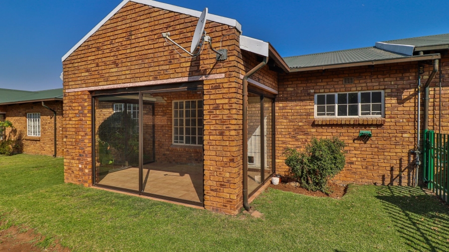 2 Bedroom Property for Sale in Sunair Park Gauteng