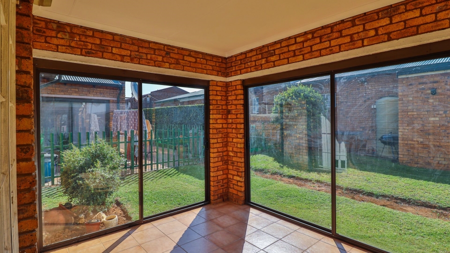 2 Bedroom Property for Sale in Sunair Park Gauteng