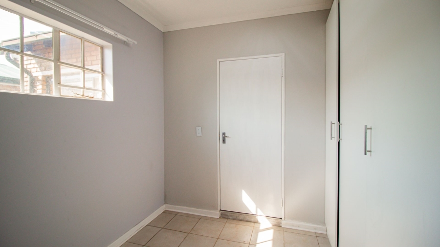 2 Bedroom Property for Sale in Sunair Park Gauteng