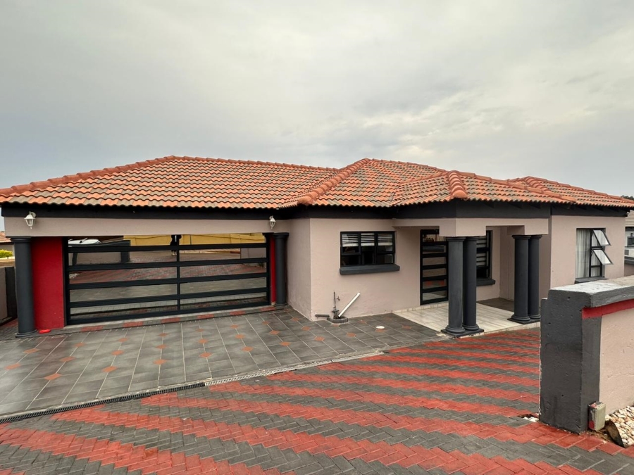 3 Bedroom Property for Sale in Amandasig Gauteng