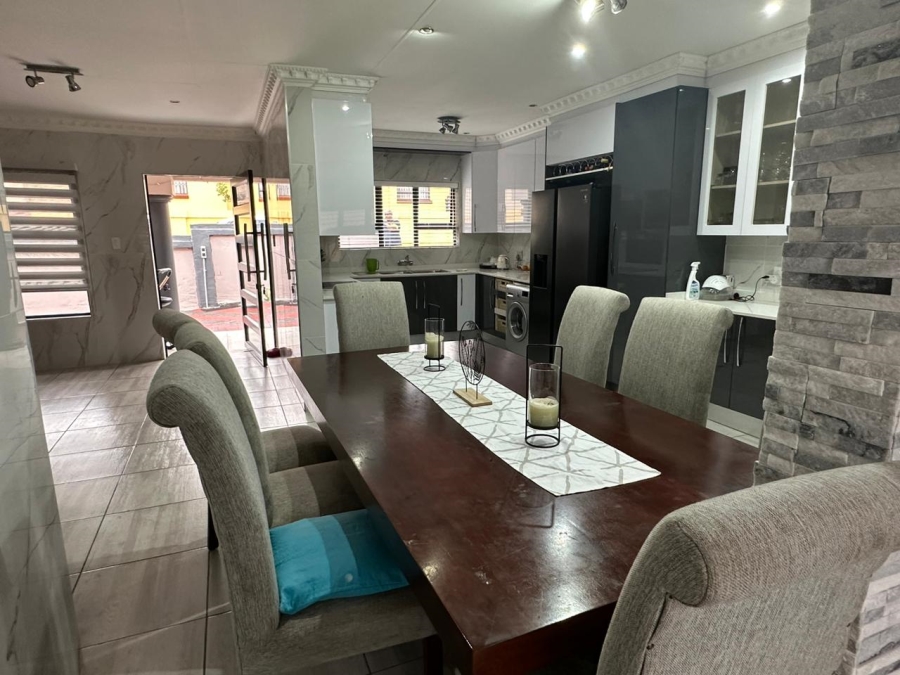 3 Bedroom Property for Sale in Amandasig Gauteng