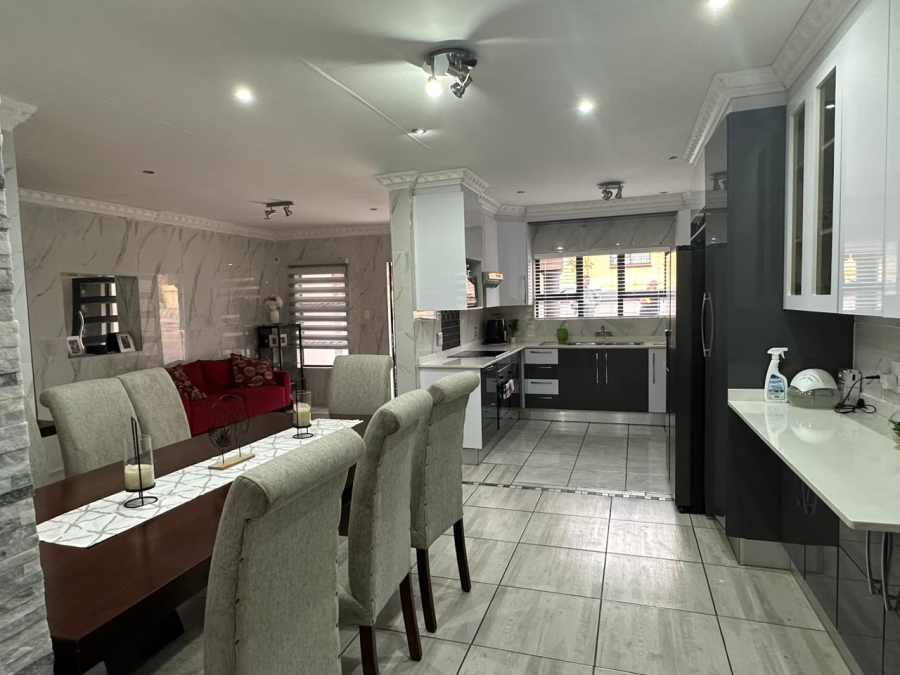 3 Bedroom Property for Sale in Amandasig Gauteng