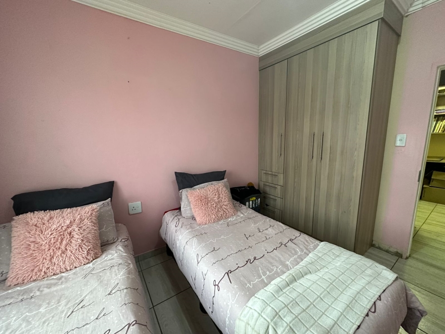 3 Bedroom Property for Sale in Amandasig Gauteng