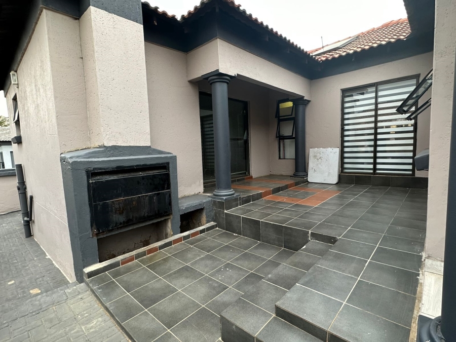 3 Bedroom Property for Sale in Amandasig Gauteng