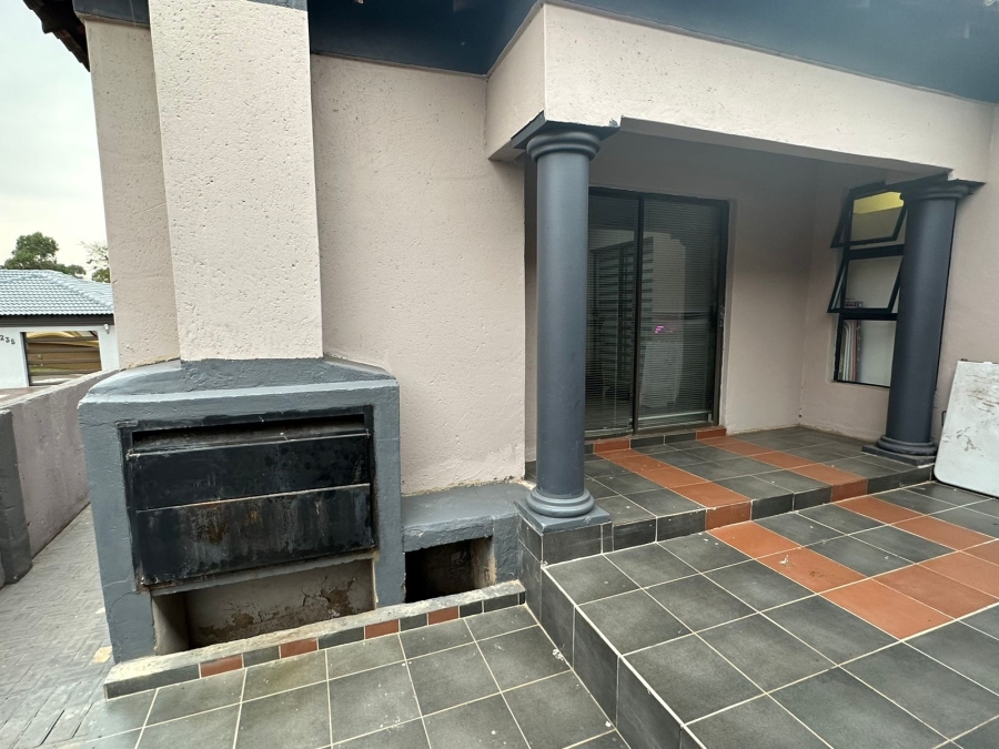 3 Bedroom Property for Sale in Amandasig Gauteng