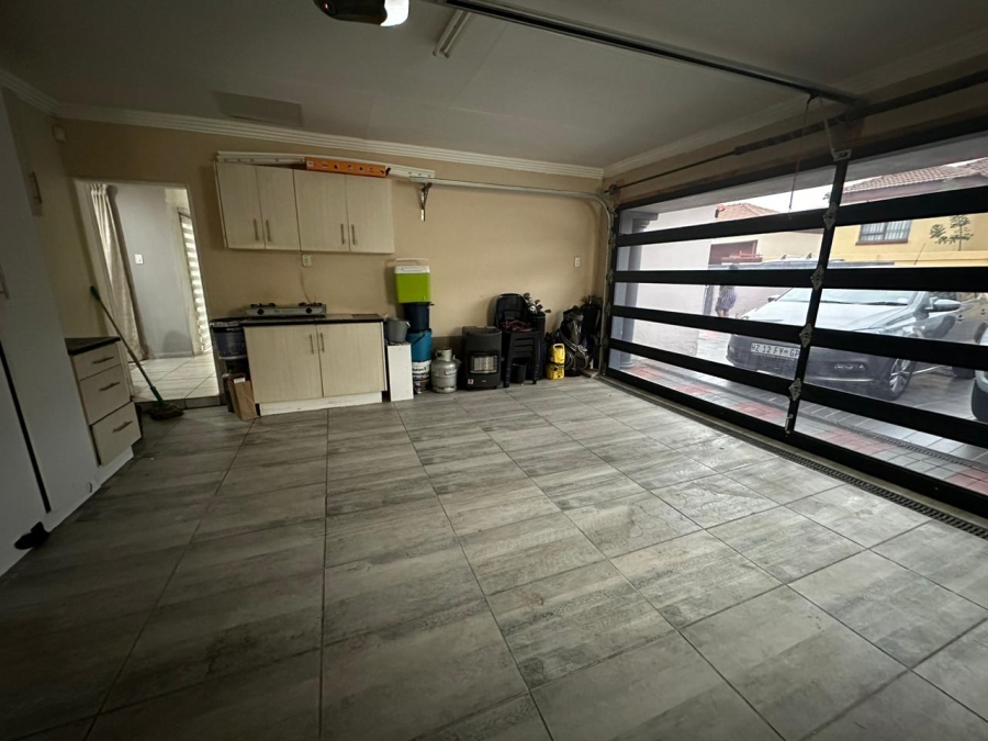 3 Bedroom Property for Sale in Amandasig Gauteng