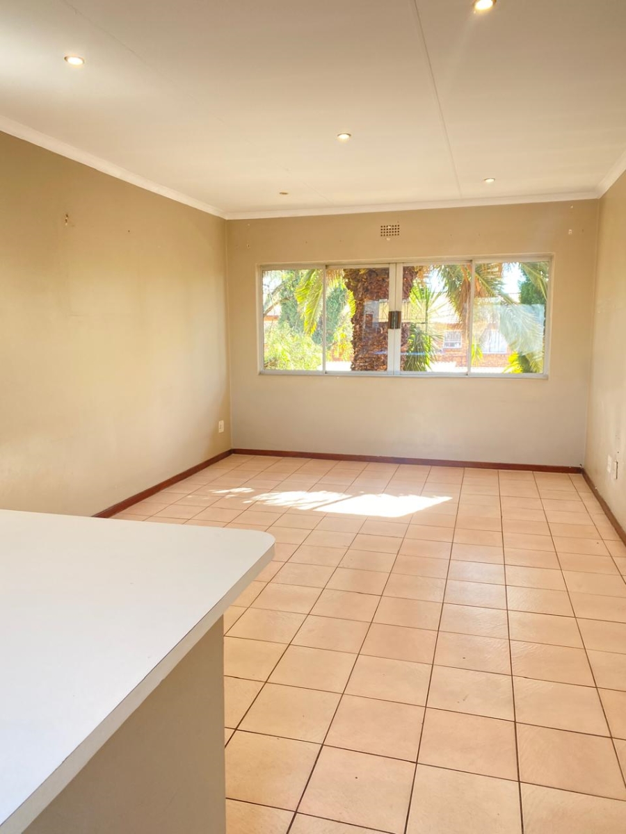 2 Bedroom Property for Sale in Buccleuch Gauteng