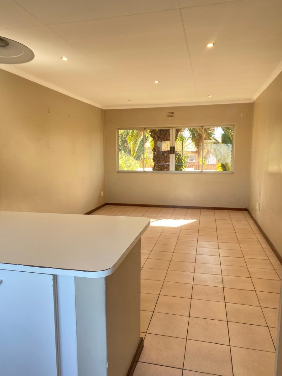2 Bedroom Property for Sale in Buccleuch Gauteng