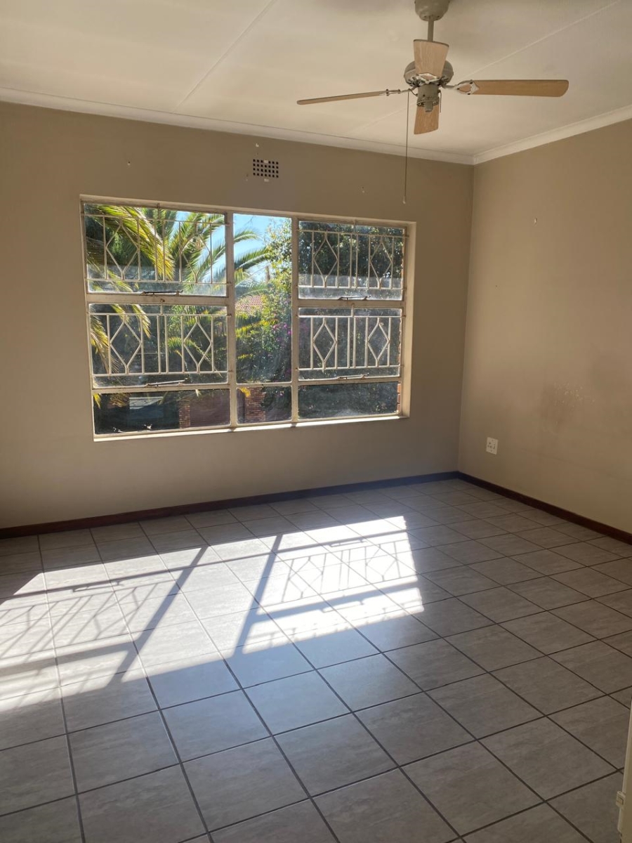 2 Bedroom Property for Sale in Buccleuch Gauteng