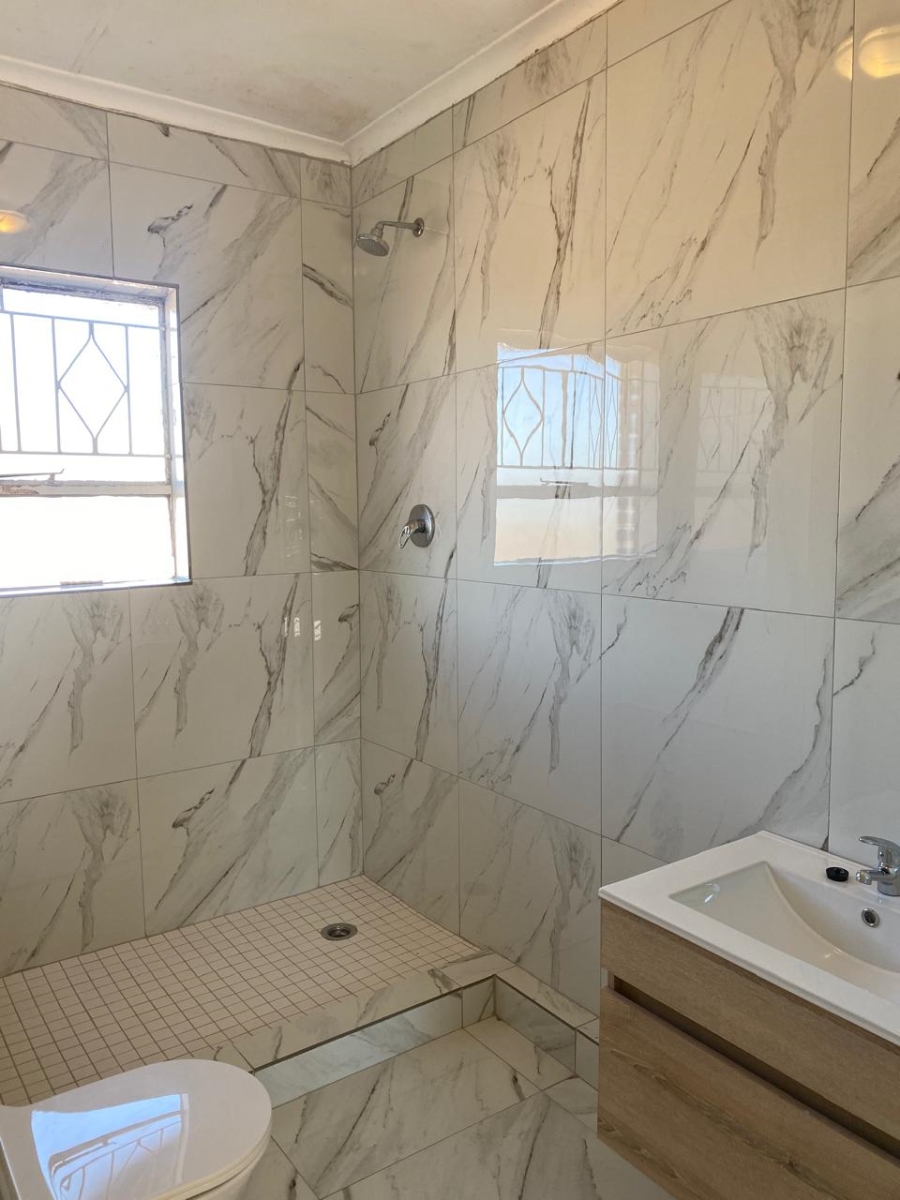 2 Bedroom Property for Sale in Buccleuch Gauteng