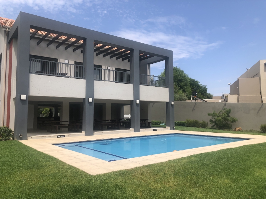 To Let 3 Bedroom Property for Rent in Lonehill Gauteng