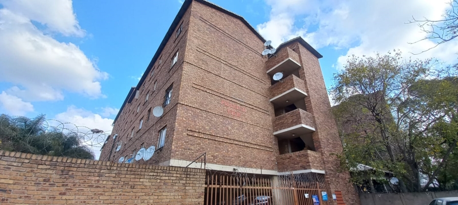 2 Bedroom Property for Sale in Pretoria West Gauteng