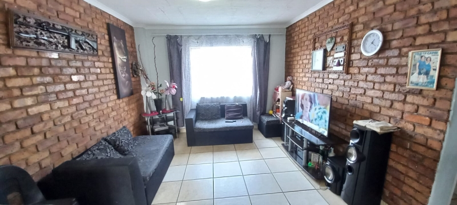 2 Bedroom Property for Sale in Pretoria West Gauteng