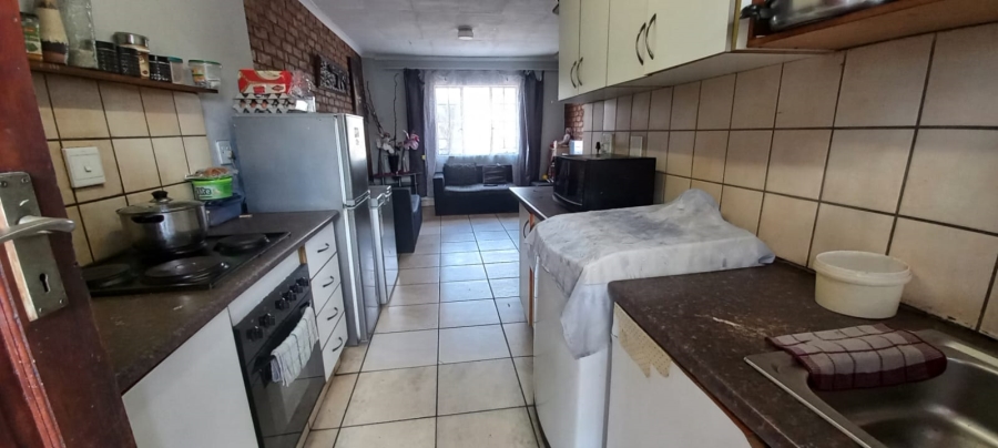 2 Bedroom Property for Sale in Pretoria West Gauteng