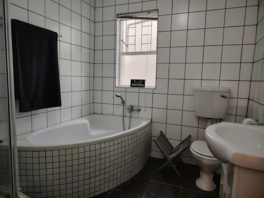 3 Bedroom Property for Sale in Colbyn Gauteng