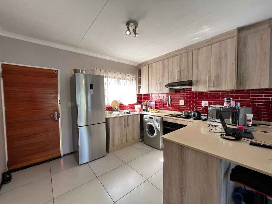 2 Bedroom Property for Sale in Winchester Hills Gauteng