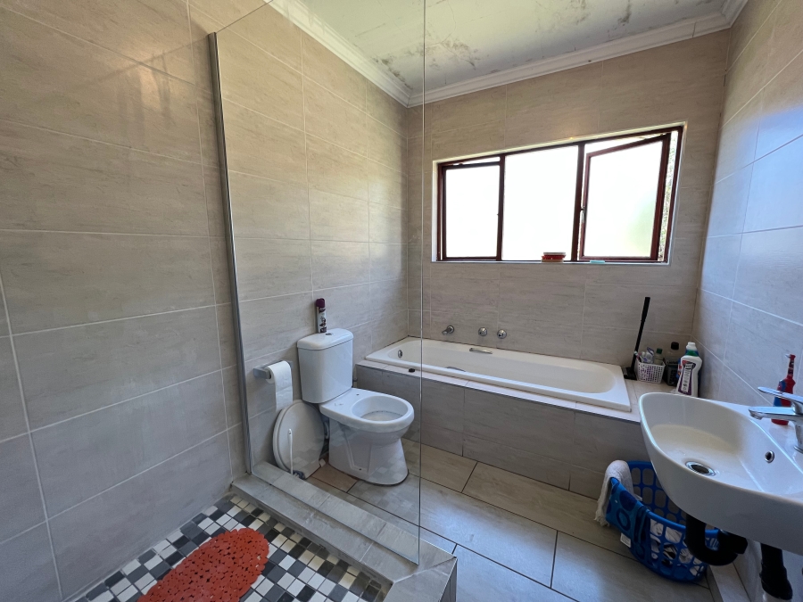 2 Bedroom Property for Sale in Winchester Hills Gauteng