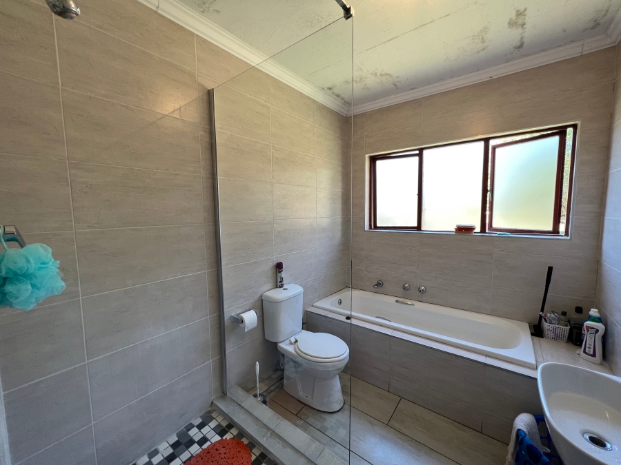 2 Bedroom Property for Sale in Winchester Hills Gauteng