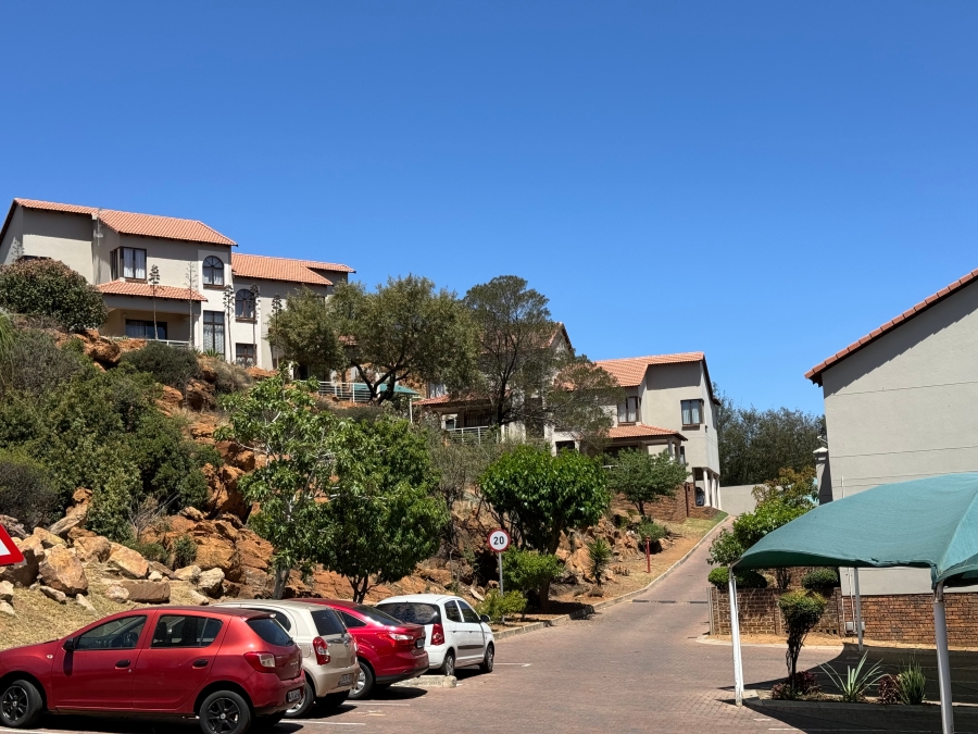2 Bedroom Property for Sale in Winchester Hills Gauteng