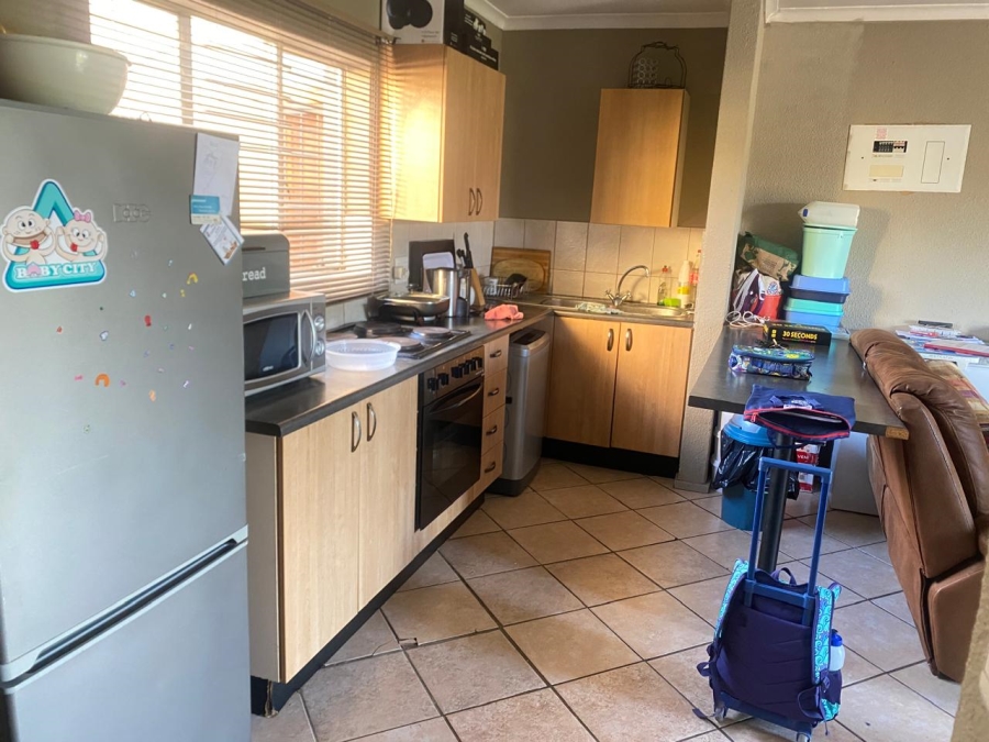 1 Bedroom Property for Sale in Willowbrook Gauteng