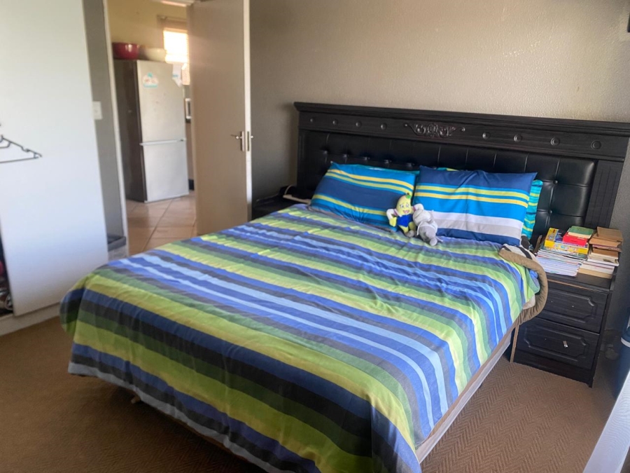 1 Bedroom Property for Sale in Willowbrook Gauteng