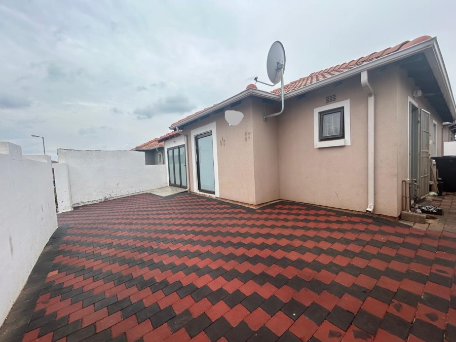 3 Bedroom Property for Sale in Lotus Gardens Gauteng