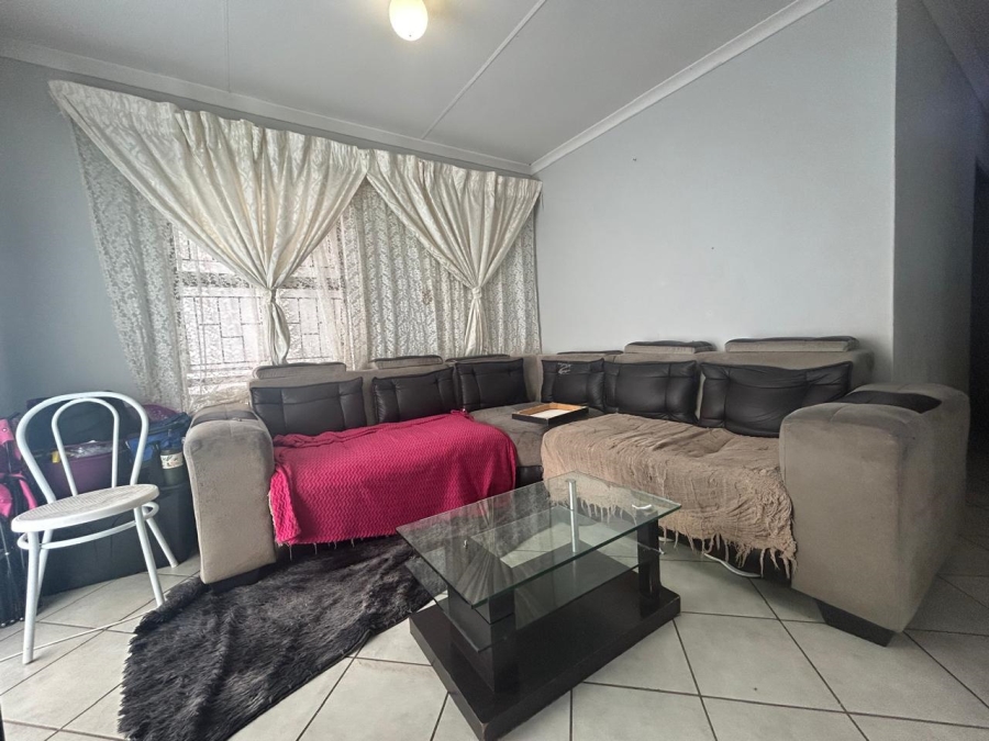 3 Bedroom Property for Sale in Lotus Gardens Gauteng