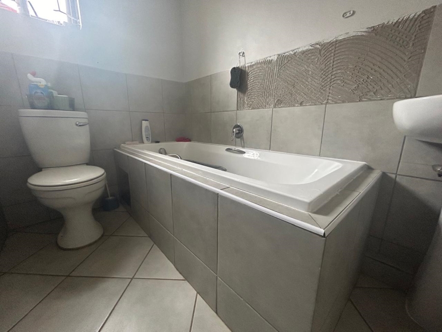 3 Bedroom Property for Sale in Lotus Gardens Gauteng