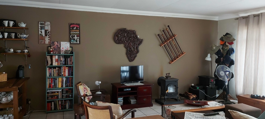 3 Bedroom Property for Sale in Dersley Gauteng