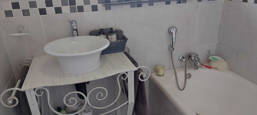3 Bedroom Property for Sale in Dersley Gauteng