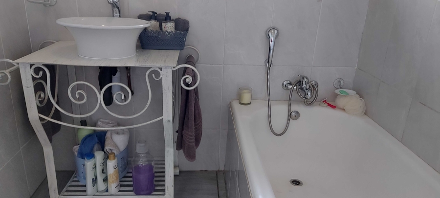 3 Bedroom Property for Sale in Dersley Gauteng