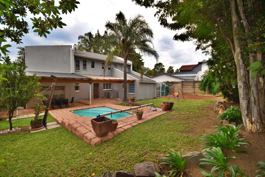 4 Bedroom Property for Sale in Bromhof Gauteng