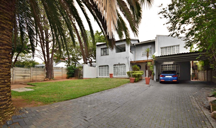 4 Bedroom Property for Sale in Bromhof Gauteng