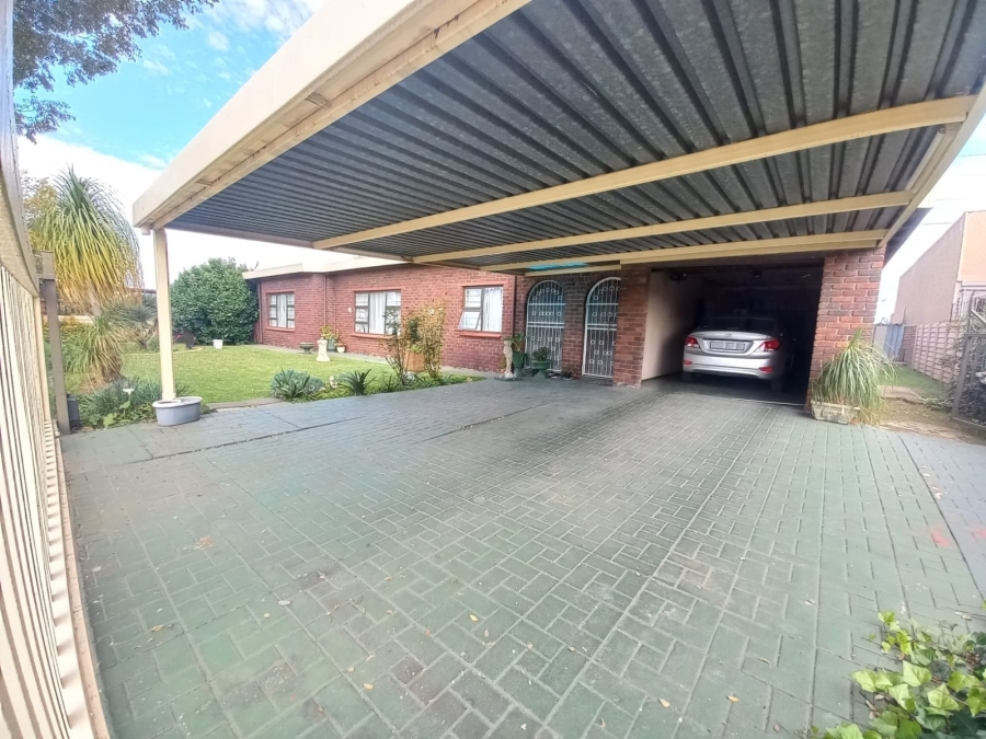 4 Bedroom Property for Sale in  Dalpark Ext 11 Gauteng