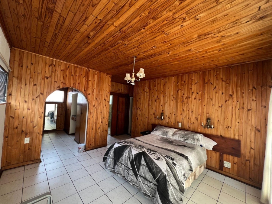 15 Bedroom Property for Sale in Witfield Gauteng