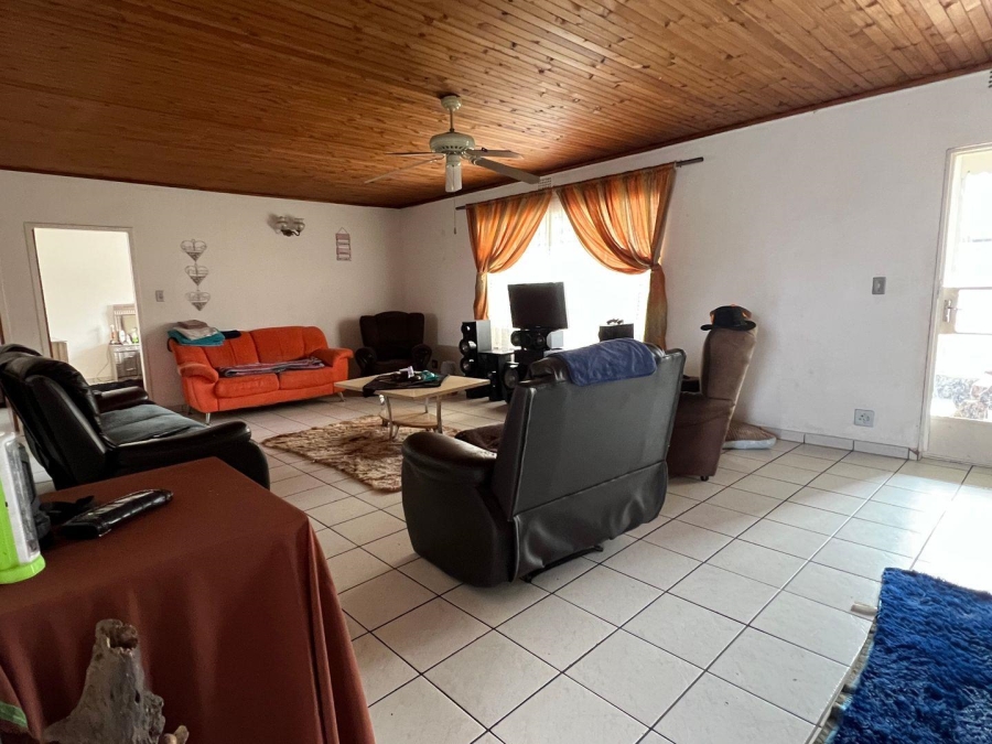 15 Bedroom Property for Sale in Witfield Gauteng