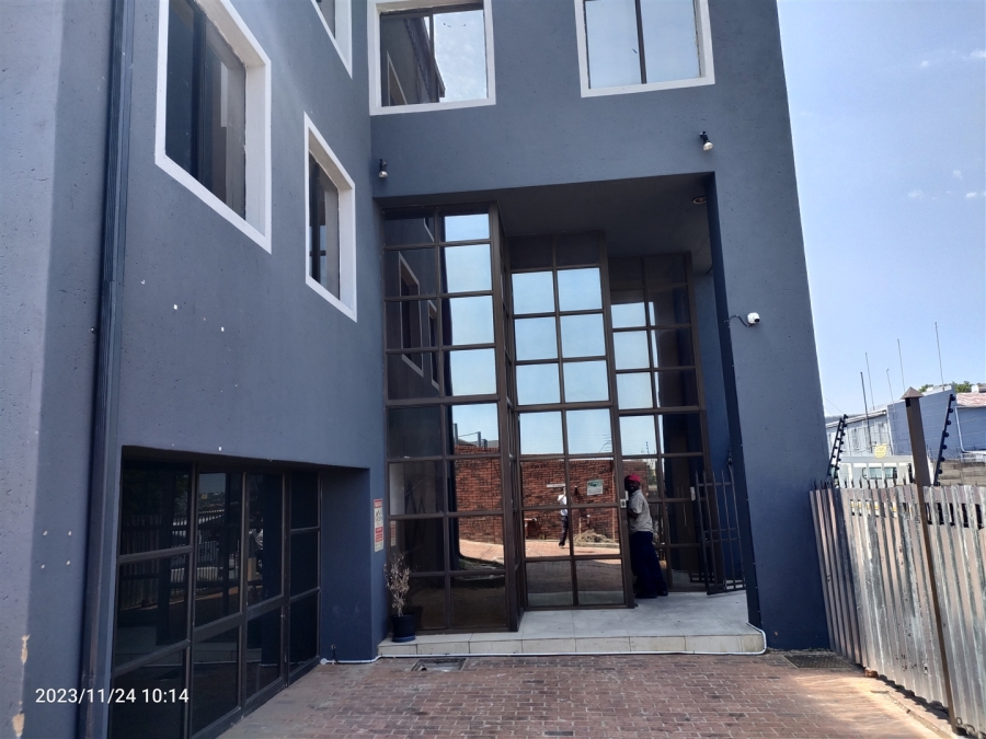 Commercial Property for Sale in Strijdom Park Gauteng