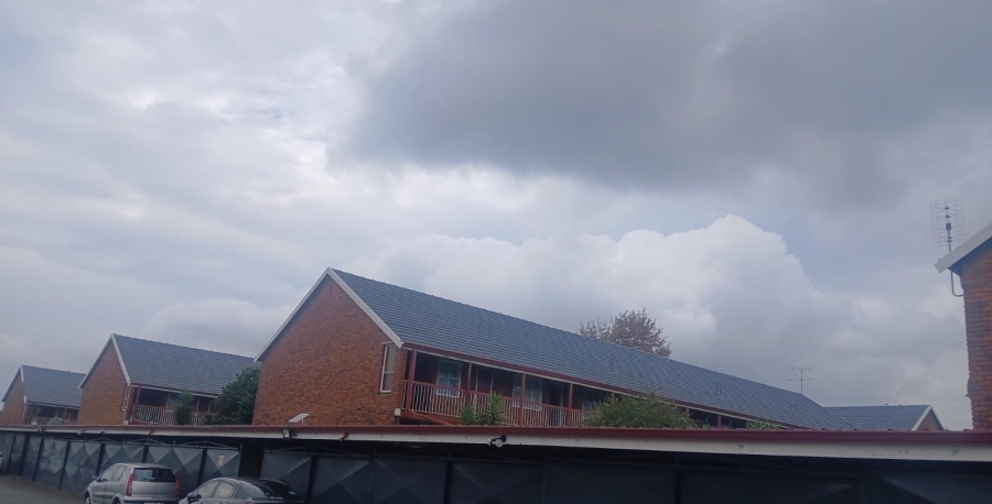 2 Bedroom Property for Sale in Horison Gauteng
